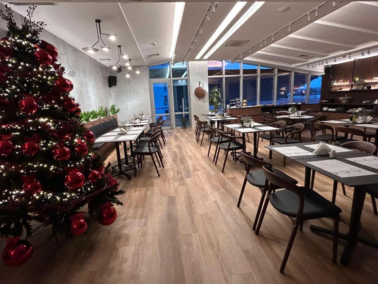 Queen'S Hotel - Zebra Centre Skopje Zewnętrze zdjęcie